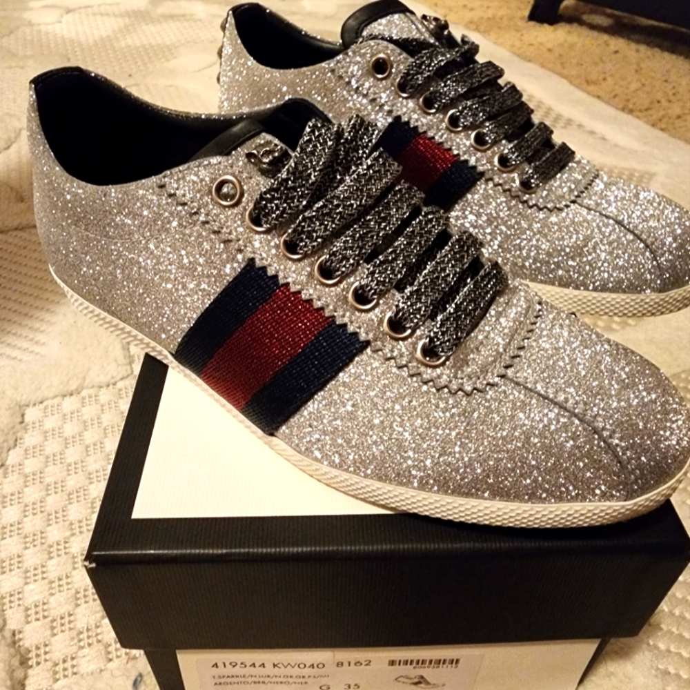 Authentic Gucci shoes *Price is firm*